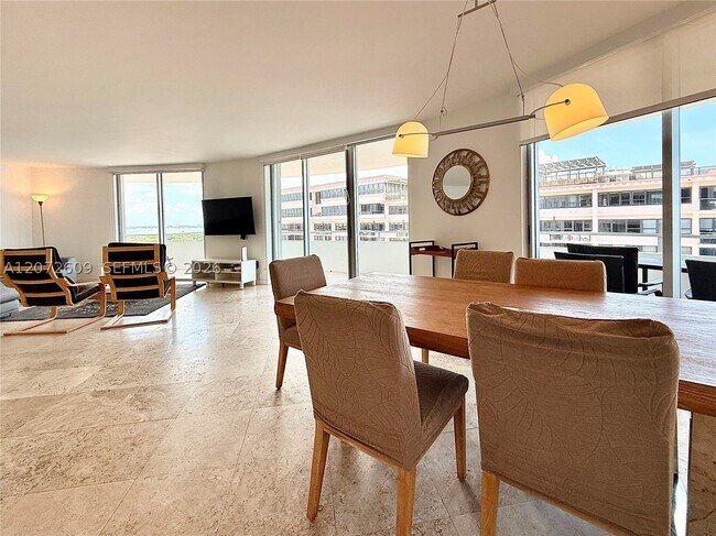 Building Photo - 5161 Collins Ave