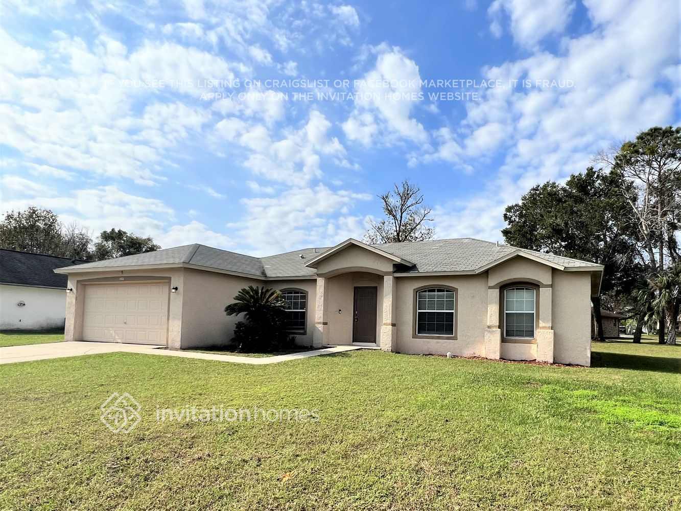 Building Photo - 1300 Navarre Dr