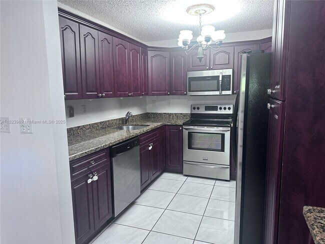 Building Photo - 8810 SW 123rd Ct