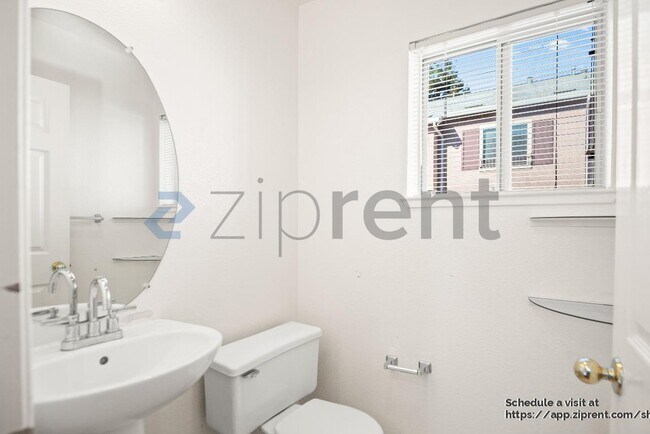 Building Photo - 1266 Koi Terrace