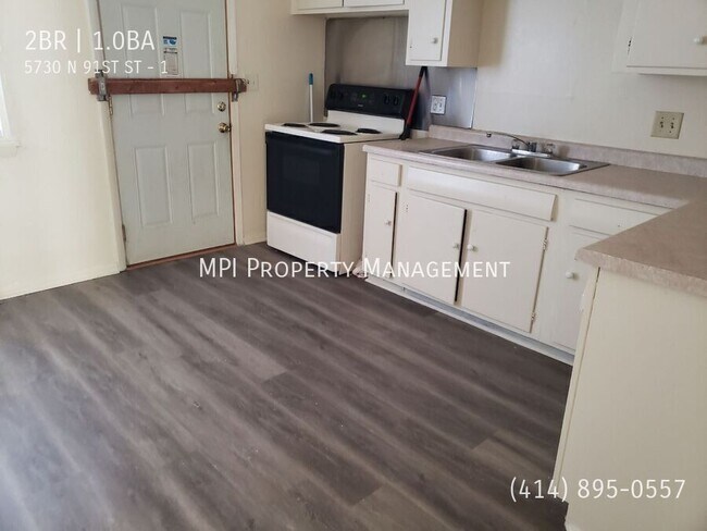 Building Photo - 5730 N 91st St