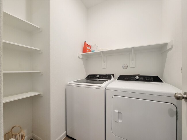 Building Photo - 17986 Plow Beam Dr