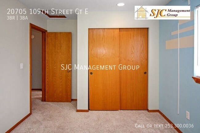 Building Photo - Beautiful 3 bedroom, 2.5 bath, 1800 sq ft ...