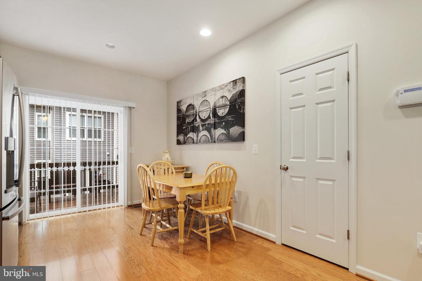 Building Photo - 205 Woodstream Blvd