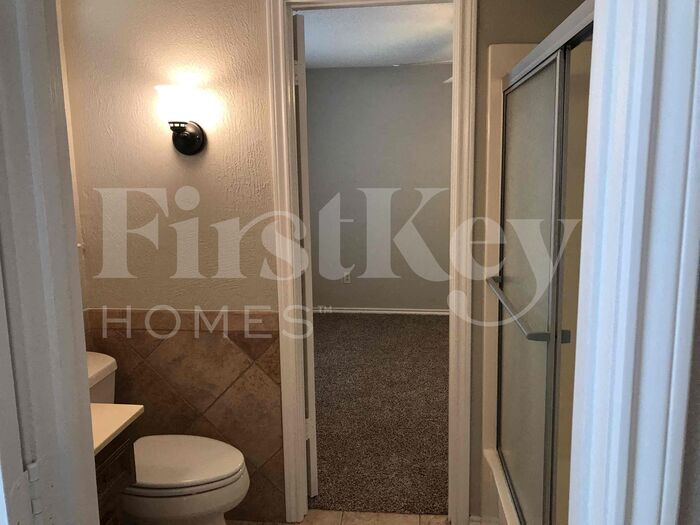 Building Photo - 4026 Cedar Creek Dr