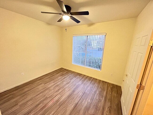 Building Photo - 7143 S Durango Dr