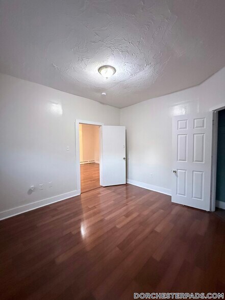 Building Photo - 66 Millet St