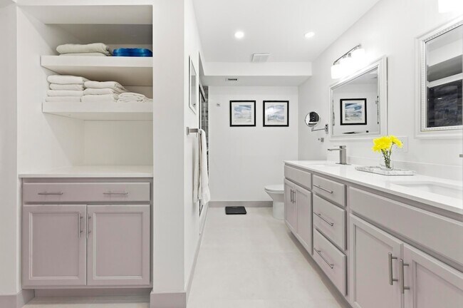 Building Photo - 137 Brackenwood Rd