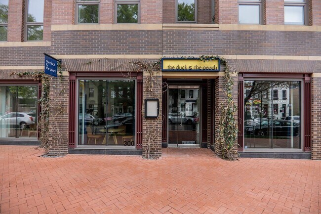 Building Photo - 1712 West Virginia Ave NE