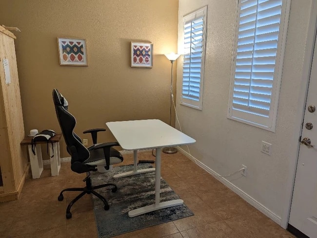 Building Photo - 123 N Washington St