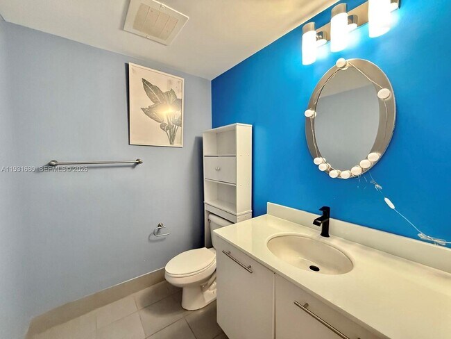 Building Photo - 92 SW 3rd St