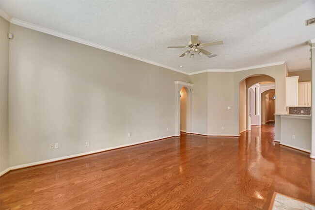Building Photo - 1110 Parkhaven Ln