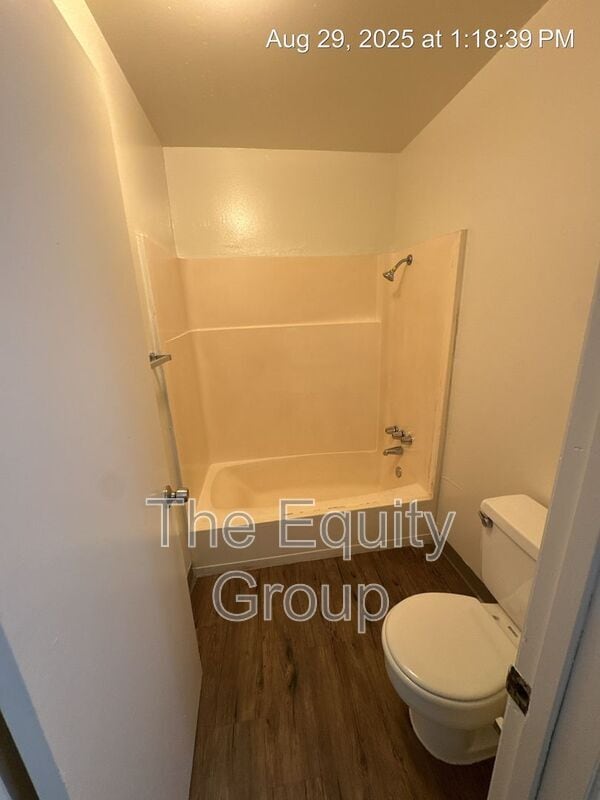 Building Photo - 2426 S Sallee St
