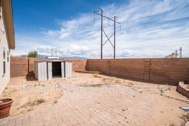 Building Photo - 1900 Cielo Oeste Pl NW