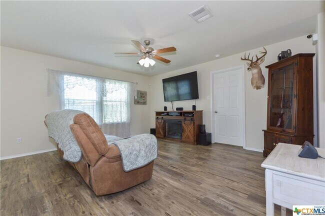 Building Photo - 5722 Stanford Dr