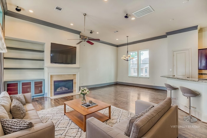 Building Photo - 2207 Hilshire Glen Ct