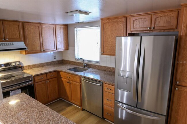 Building Photo - 1061 85th Terrace N
