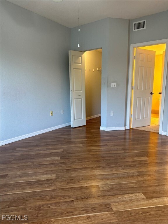 Building Photo - 6300 Aragon Way