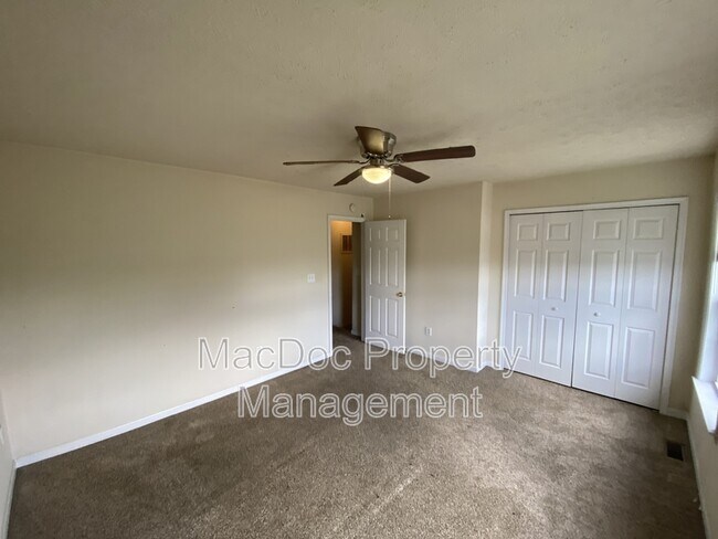Building Photo - 9740 W Midland Way