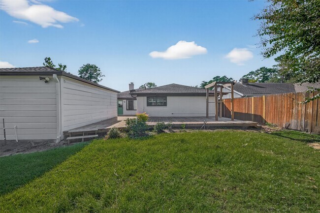 Building Photo - 17418 Largs Cir