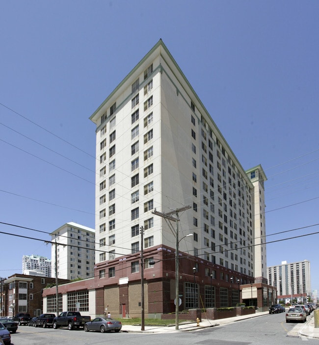 Vermont Plaza Apartments 130 S Vermont Ave Atlantic City NJ 08401