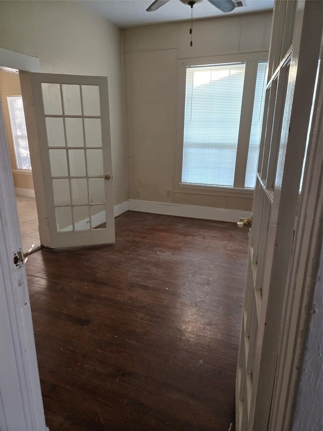 Building Photo - 3106 Stonewall St