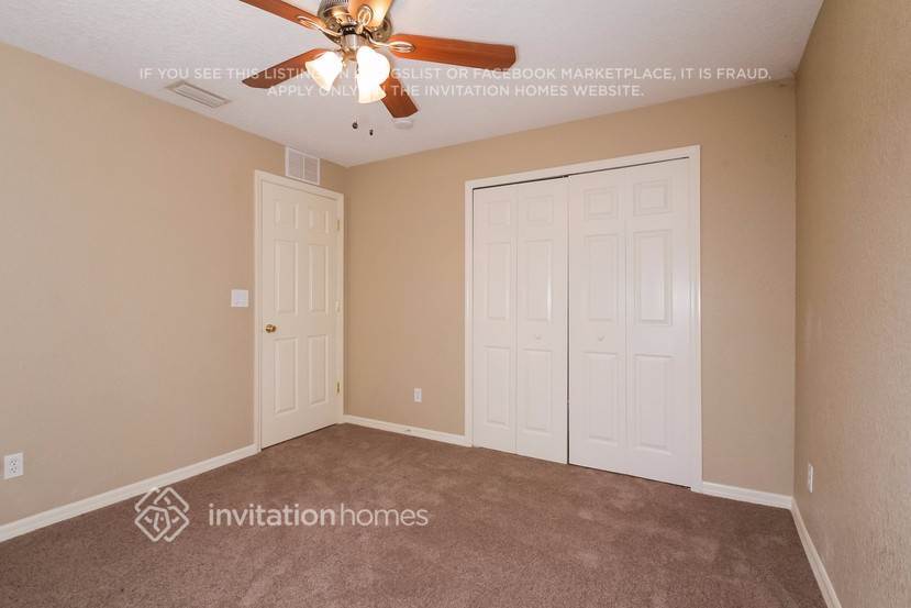 Building Photo - 3228 N Biscayne Dr