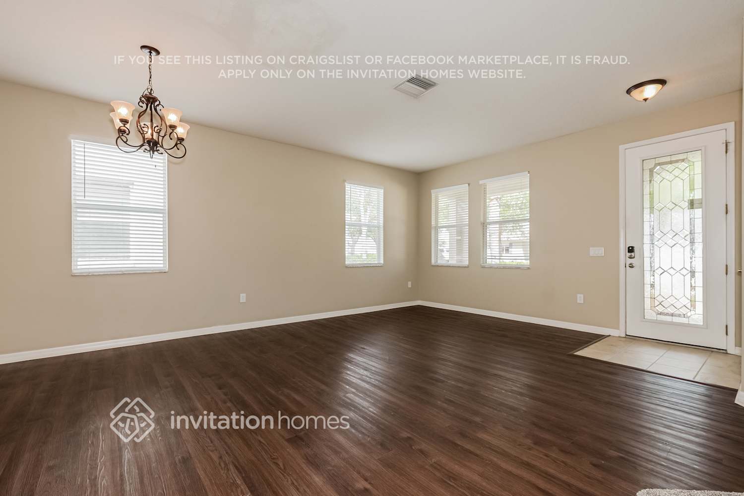 Building Photo - 11135 Golden Silence Dr