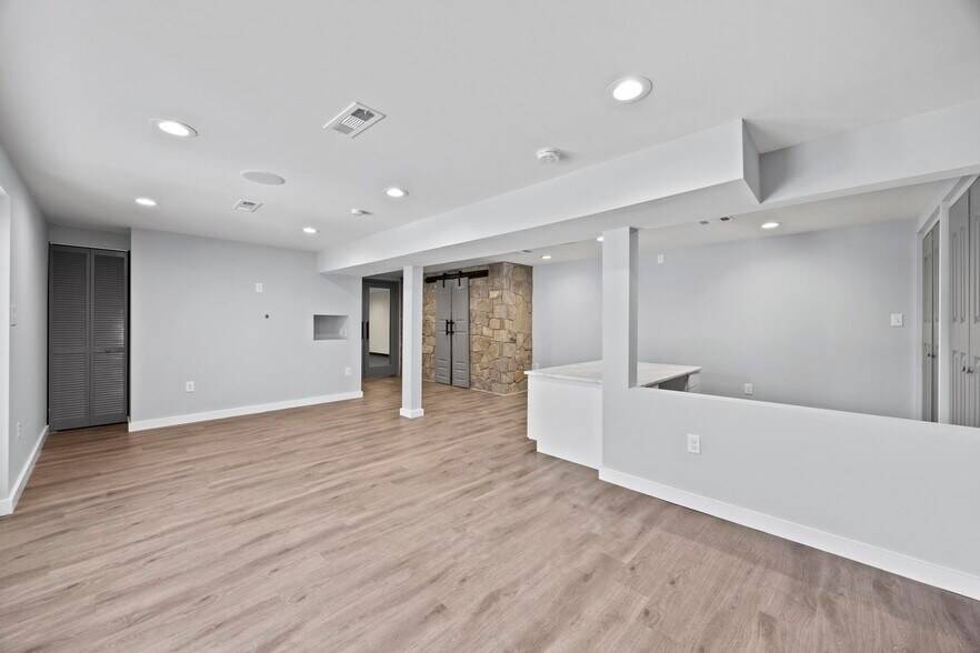 Building Photo - 8312 Savage Guilford Rd