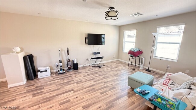 Building Photo - 61 Morning Mimosa Ct