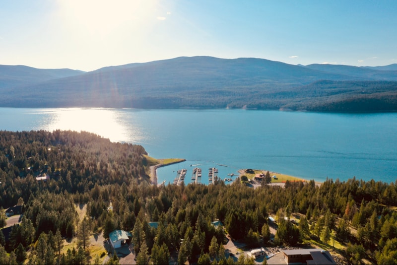 Building Photo - 245 Kokanee Dr E