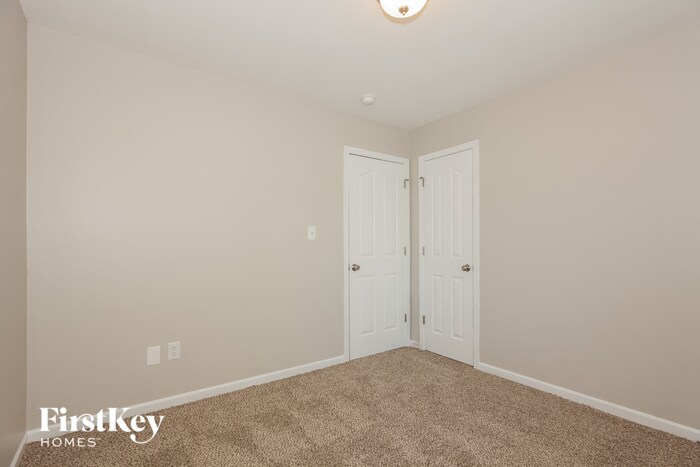Building Photo - 2807 Cougar Hill Ct