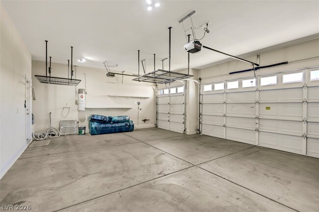 Building Photo - 2149 Sentito Cir