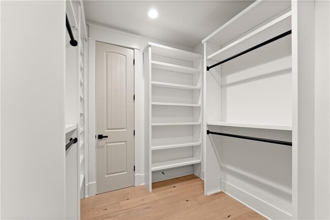 Building Photo - 3255 Tanners Mill Rd