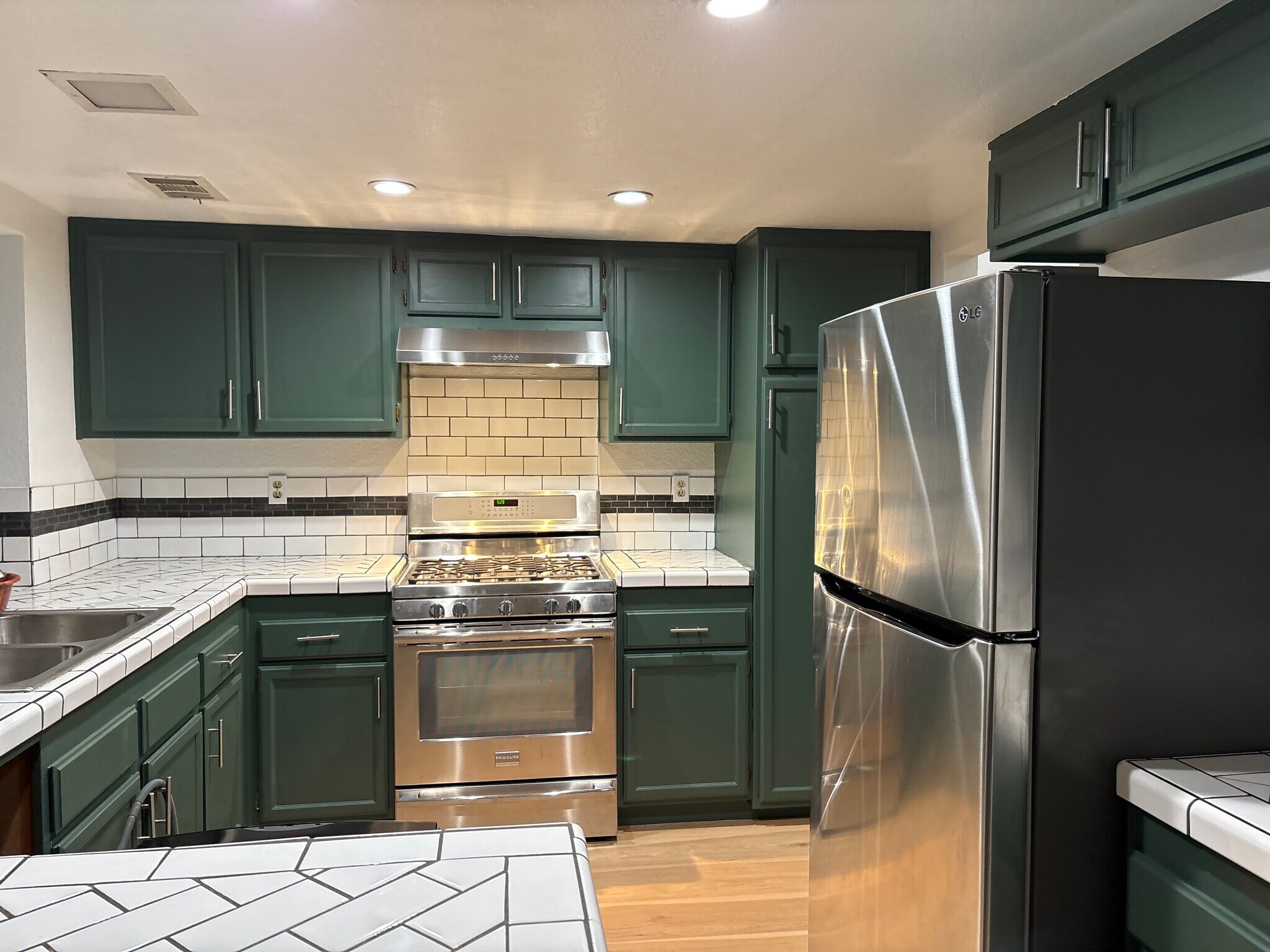 Building Photo - 37344 Sand Brook Dr