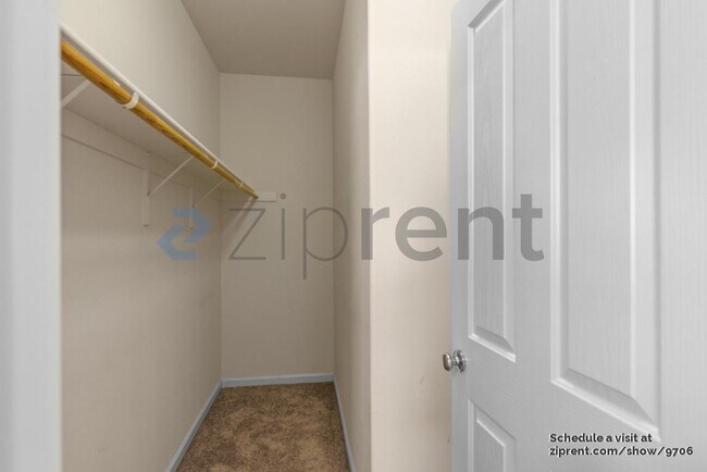 Building Photo - 1505 Coyote Creek Way