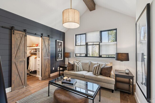 Building Photo - 1810 Quail Ct