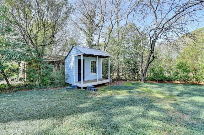 Building Photo - 1926 N Decatur Rd