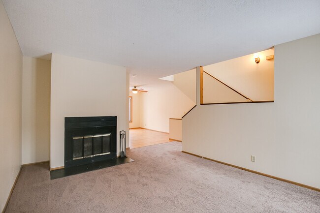 Building Photo - 2119 21st Ave S