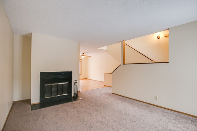 Building Photo - **MOVE-IN SPECIAL!! One Month FREE!!** Spa...