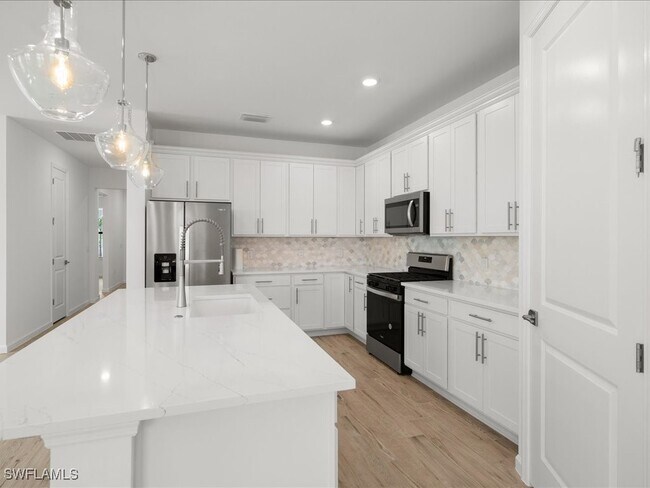 Building Photo - 18262 Parksville Dr