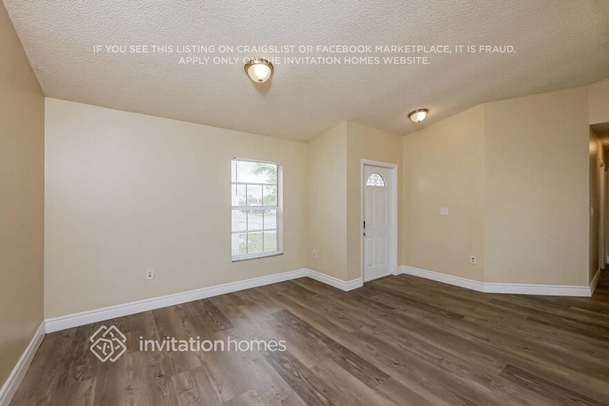 Building Photo - 6572 NW 197th Ln