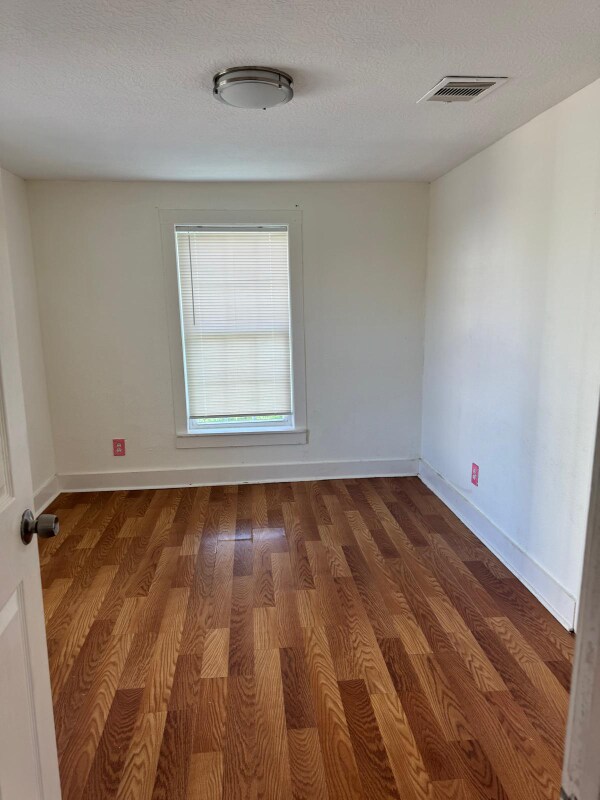 Building Photo - 4504 Hershe St