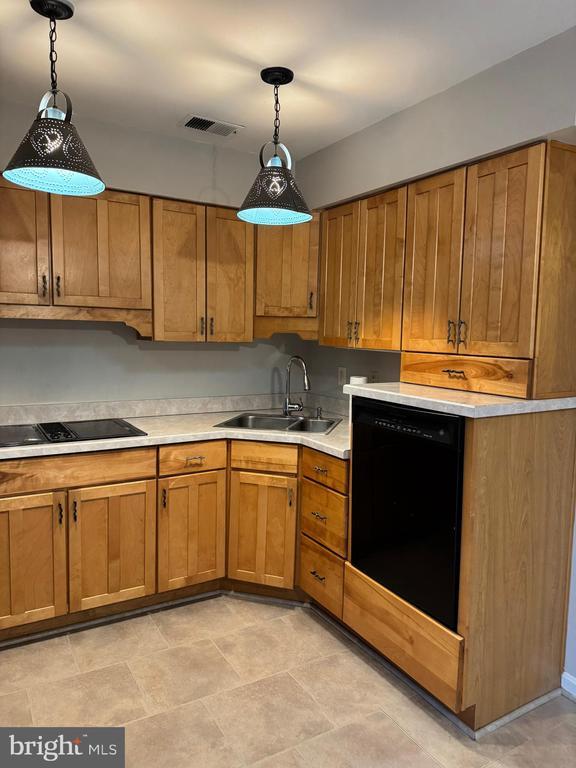 Building Photo - 206 Ritter Pl