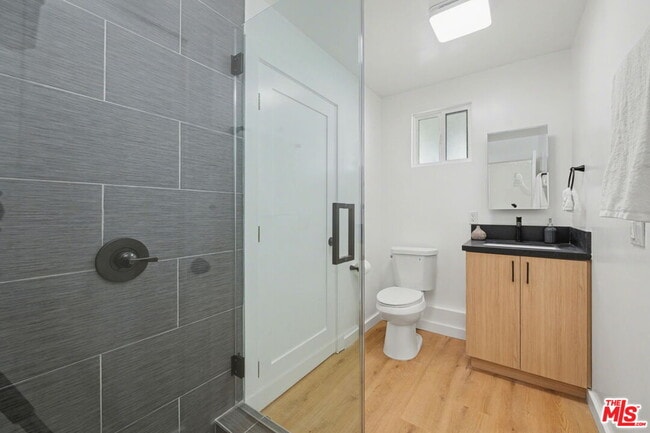 Building Photo - 2831 Overland Ave