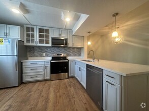 Building Photo - ANNUAL RENTAL - 2ND FLOOR 2/2 AT NAPLES TRACE