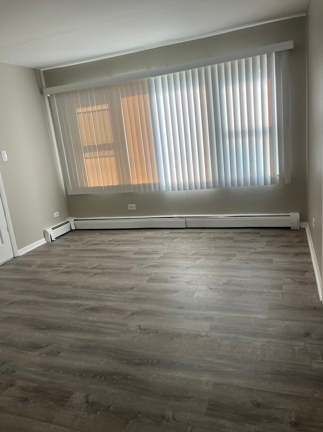 Building Photo - 7831 Roberts Rd