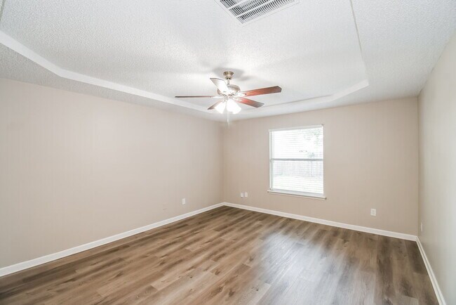 Building Photo - 1223 Summer Springs Drive