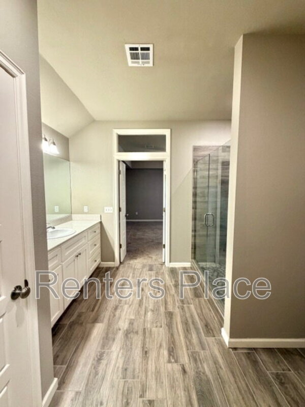 Building Photo - 780 E 139th Pl N