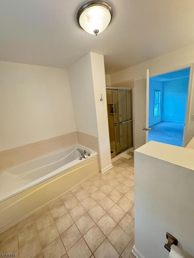 Building Photo - 24 Bourne Cir